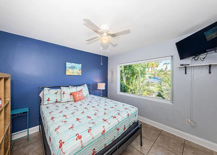 Apartment Blue Water Beachside 2 *