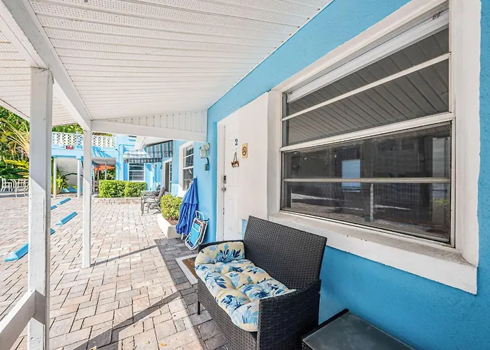 Blue Water Beachside 2 Apartment Clearwater Beach