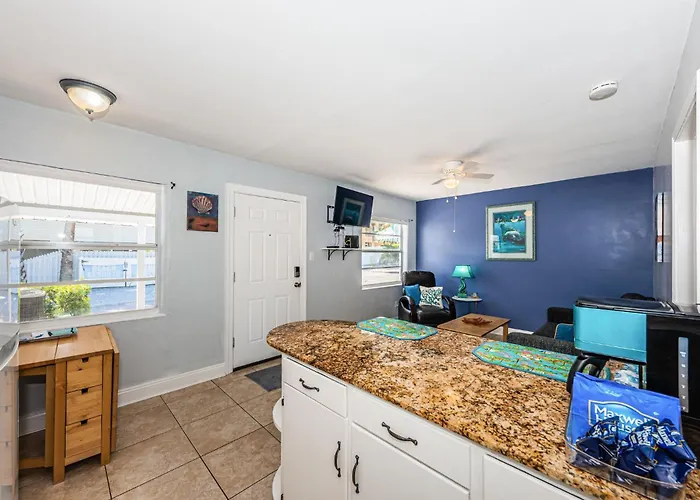 Blue Water Beachside 2 * Clearwater Beach